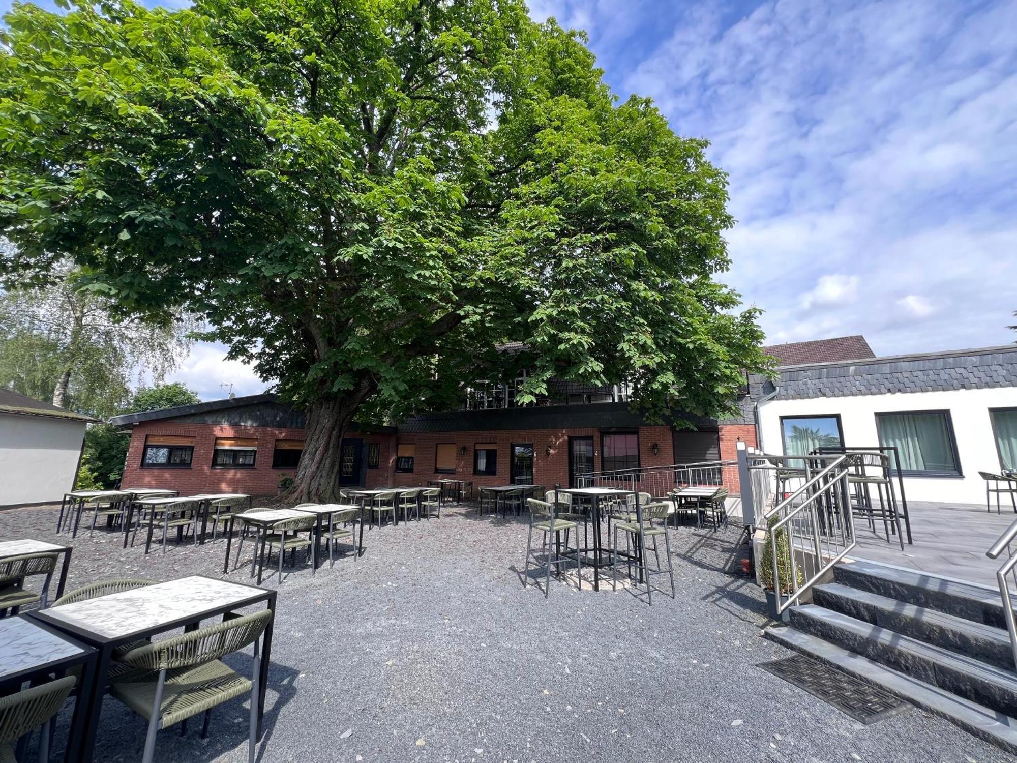 Haus Kuckenberg Hotel Burscheid Exterior photo